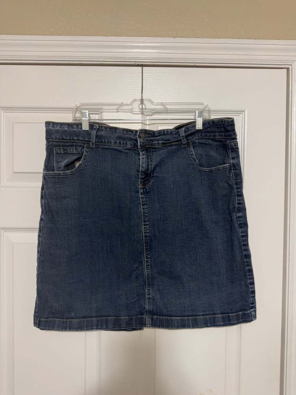 Old Navy Women's Blue Denim Jean Skirt- Size 18